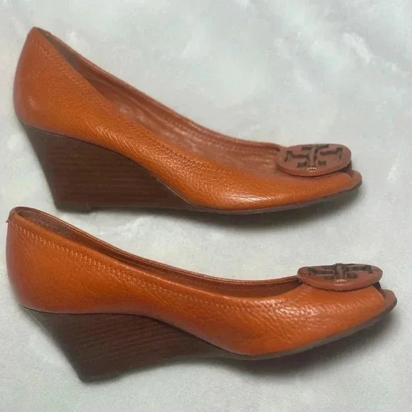 EUC Tory Burch Leather Wedges - Picture 2 of 6